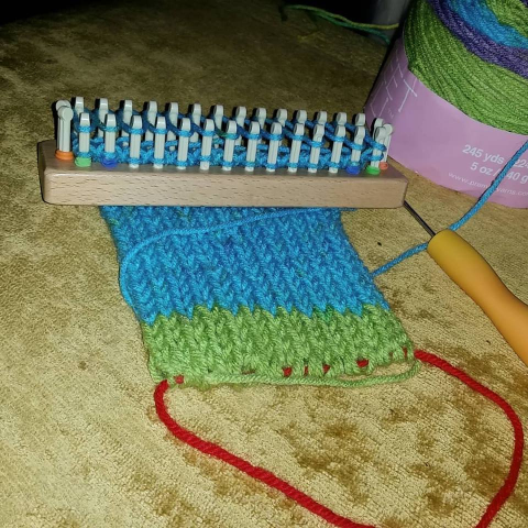 Knit using the 32 Peg Basic Loom