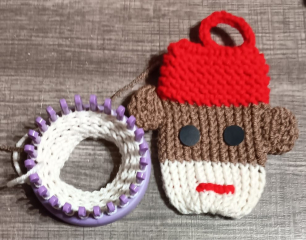 Knit using the Baby-Knit Loom